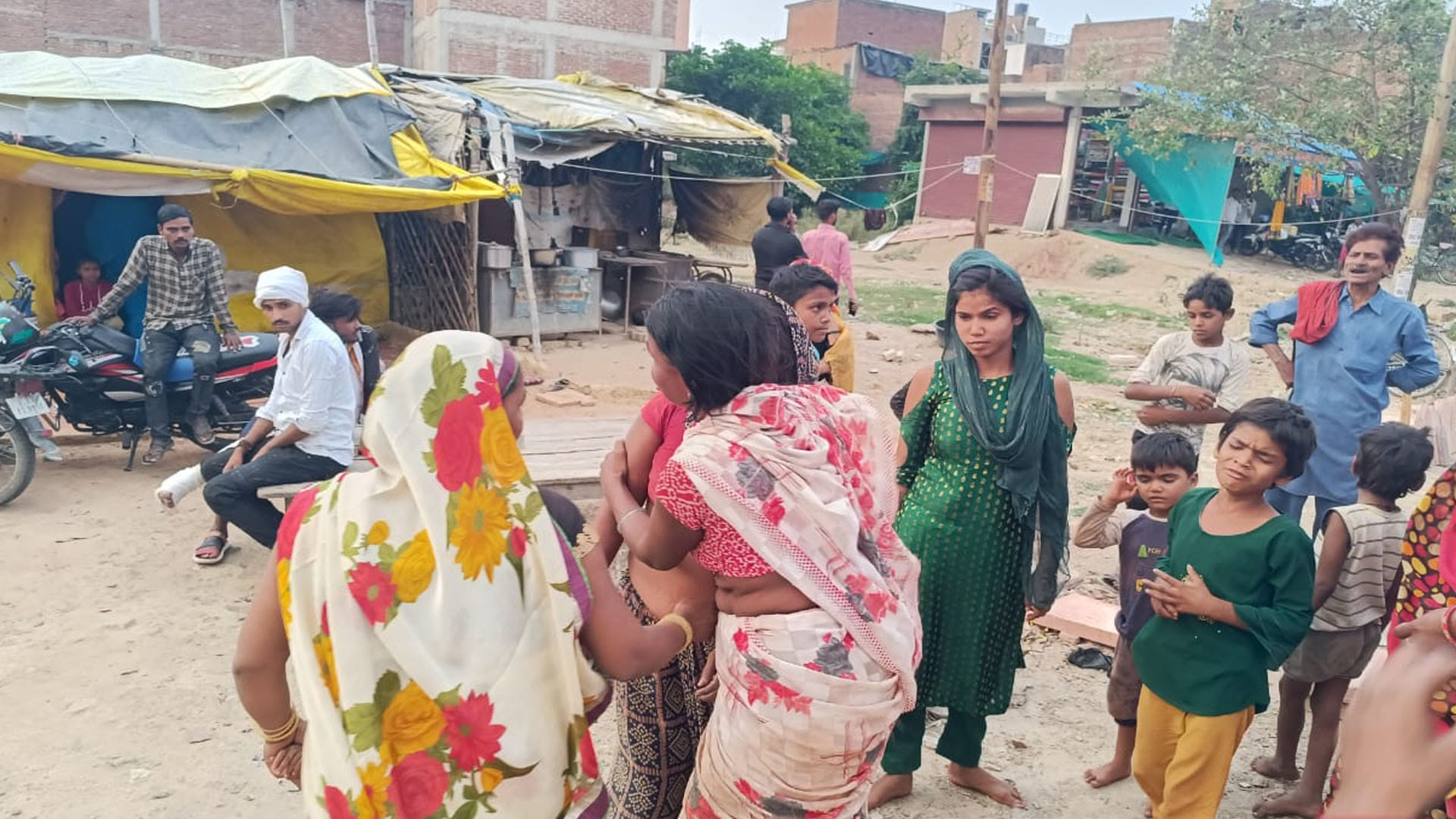 Big accident in Fatehpur, 10 people Died and one injured