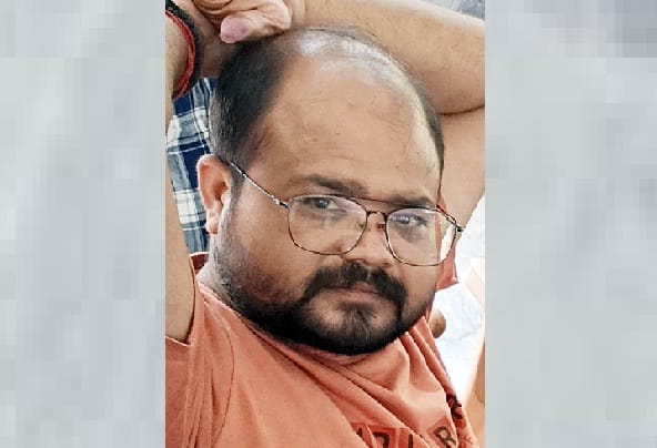fake employee of DM office in Hamirpur, asked to vacate the house, threatened with life and property