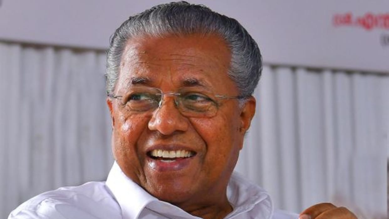 Kerala CM flags-in first ever ship into Vizhinjam port