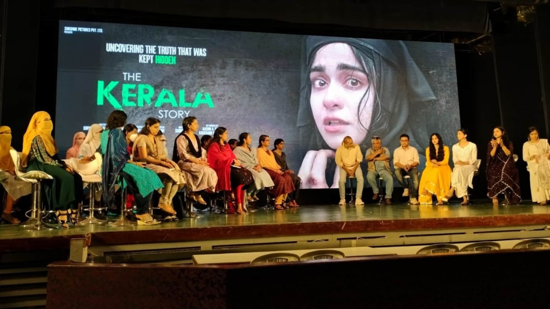 The Kerala Story 26 victims of Love Jihad march in front media producer handed over a check of Rs 51 lakh read