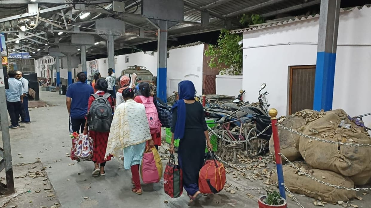 Due to farmer agitation 56 trains going towards Punjab affected six cancelled Route 31 changed