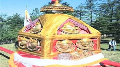 देव संस्कृति: 23 साल बाद जुटेंगे 18 रियासतों के शाही परिवार, हजारों लोग बनेंगे देवनृत्य के साक्षी Dev Sanskriti: Royal families of 18 princely states will gather after 23 years, thousands of people will witne