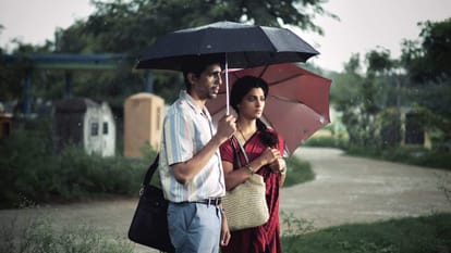 8AM Metro Review film directed by Raj Rachakonda saiyami kher gulshan devaiah acting won hearts
