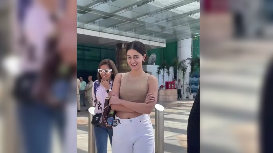 Bollywood actress Ananya Pandey reached Dehradun After Akshay Kumar for film Shooting