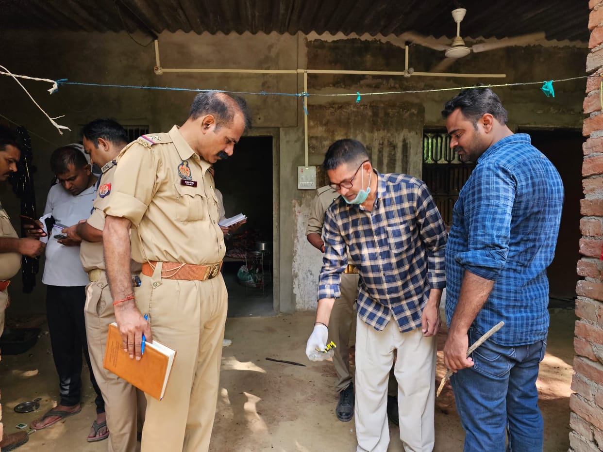 Murder of a young man by slitting his throat with a knife, body thrown on the side of railway track