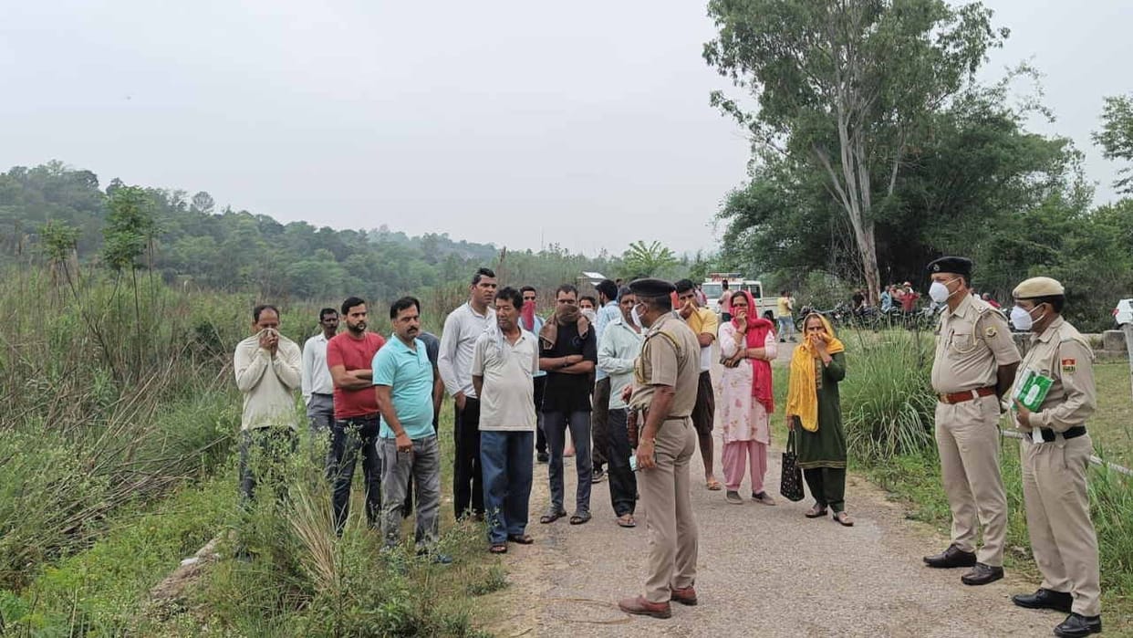 Unidentified dead body found tied in a sack in the bushes along the ravine, fear of murder
