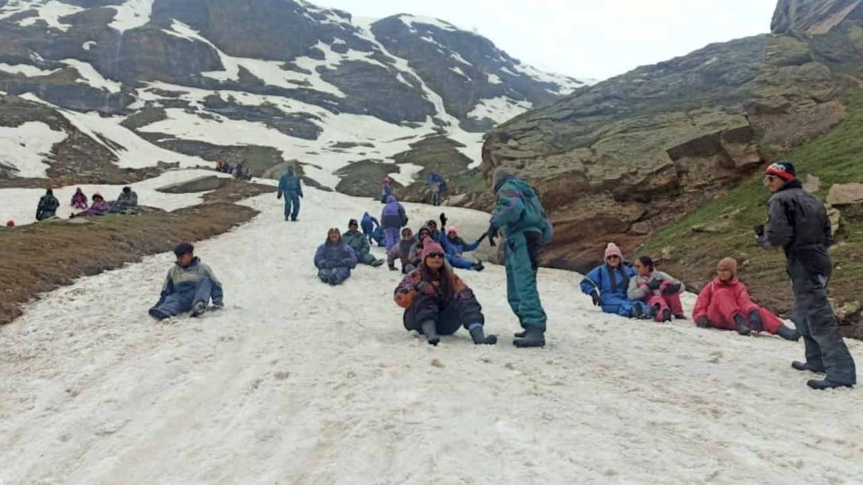 Himachal Weather: light snowfall in Rohtang, drizzle in Shimla and temperature reached 40 degree in Una