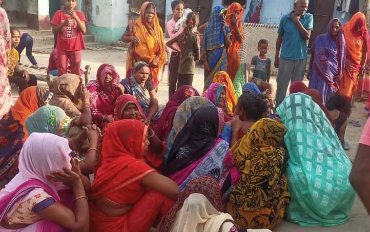 Murder of young man who came out of house at night due to power cut in jaunpur