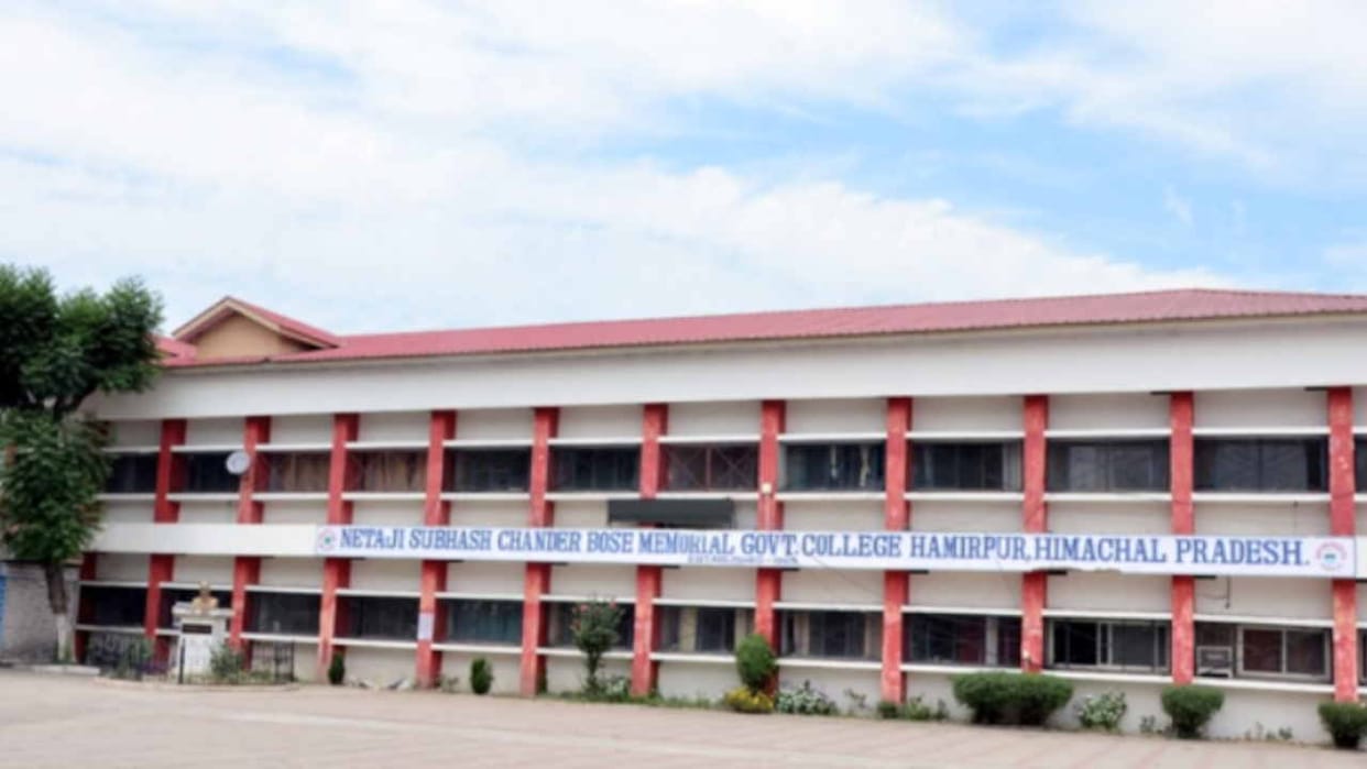 nok jhok between three female professors over chair in staff room, complaint to Principal Secretary Education