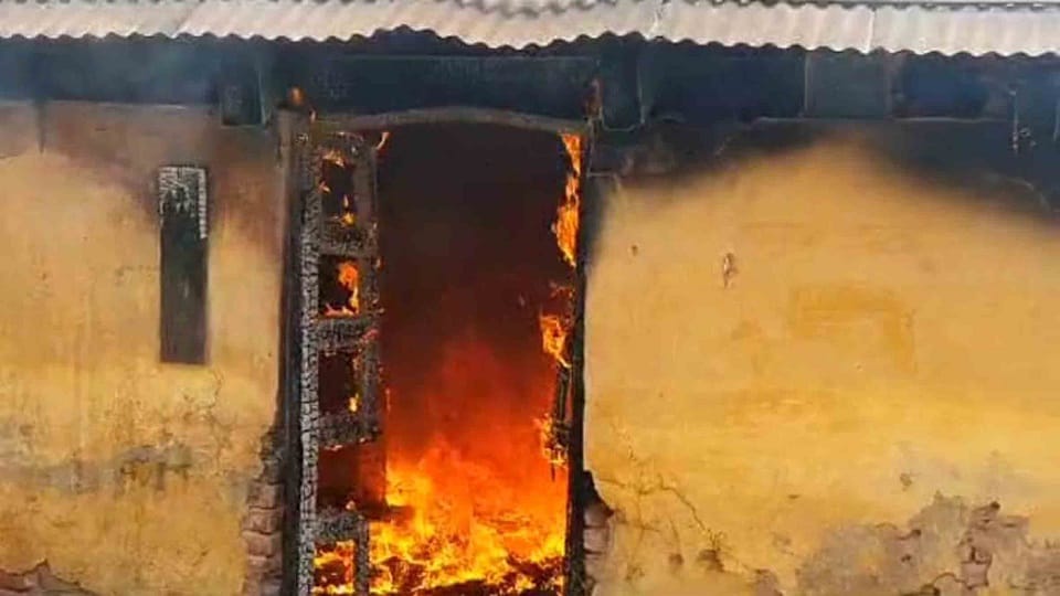 Fire broke out in the old godown of the postal department