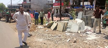 MP News: Encroachment removed on the highway passing through Rajgarh, pebble blocks are to be installed