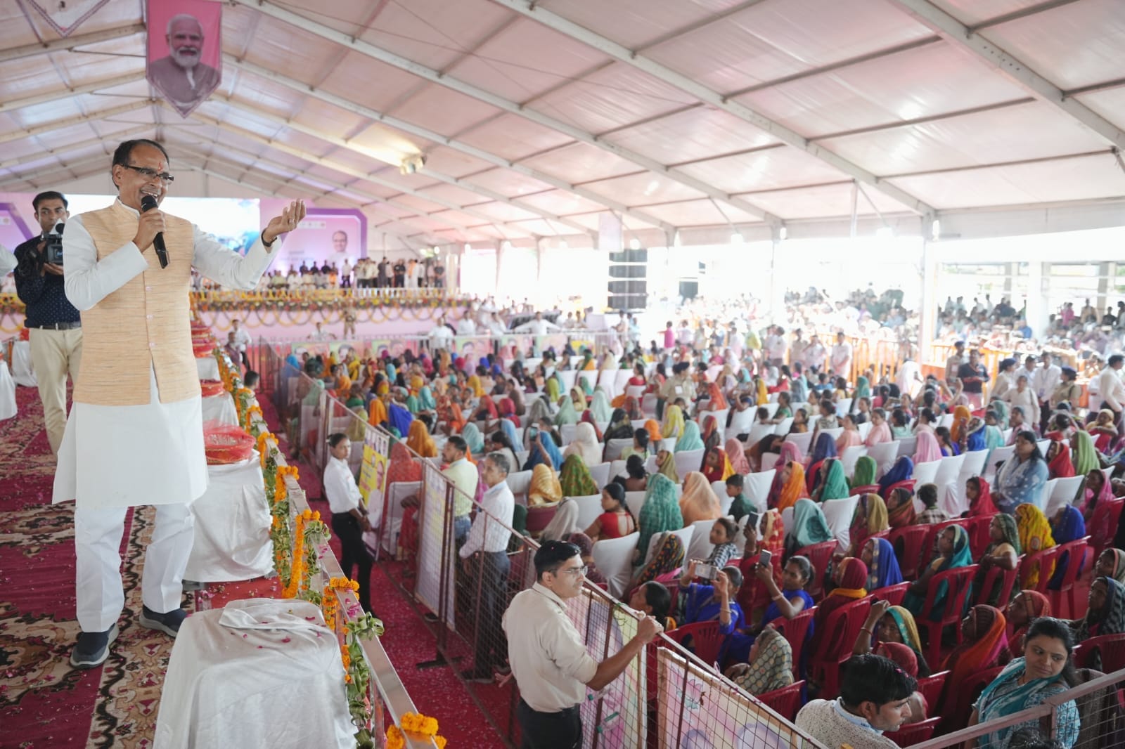 CM in Dewas: Now the girl will get 51 thousand rupees in Chief Minister Kanya Vivah-Nikah Yojana, CM announced