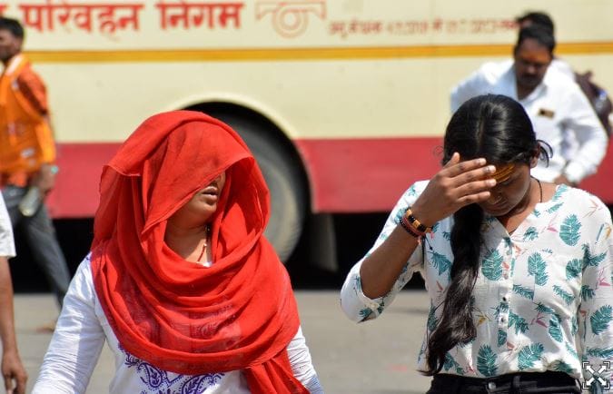 Weather Forecast heats up due to strong sunlight, mercury reaches 42.8 degree in Varanasi