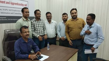 Shivpuri: ITI केंद्र में प्रधानमंत्री राष्ट्रीय अप्रेंटिसशिप मेले का आयोजन, युवाओं को रोजगार देने की हुई पहल Prime Minister National Apprenticeship Fair organized at Shivpuri ITI Center