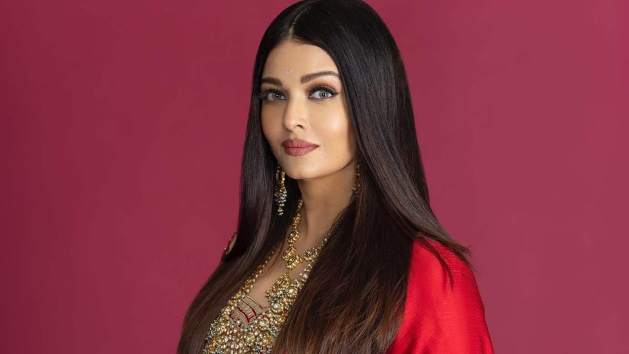 aishwarya rai was first choice of yash chopra for film darr shahrukh khan and juhi chawla movie