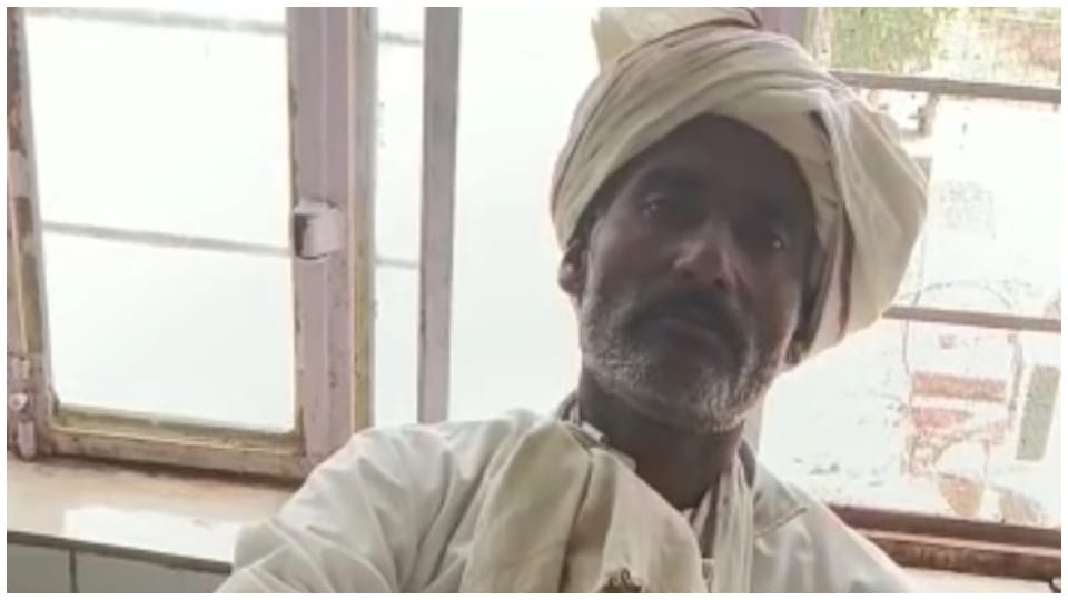 Crocodile attacked animal farmer who went to drink water in Chambal river at Simra Ghat of Karauli