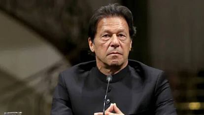 Pakistan Imran Khan appears before anti terrorism court submits surety bonds in four cases