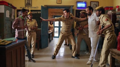 Kathal Movie Review in Hindi by Pankaj Shukla Sanya Malhotra Rajpal Yadav Gurpal Singh Netflix Yashowardhan