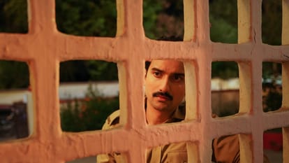 Kathal Movie Review in Hindi by Pankaj Shukla Sanya Malhotra Rajpal Yadav Gurpal Singh Netflix Yashowardhan