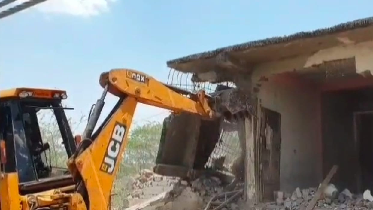 Weapons were first extracted from the ground by searching with metal detector