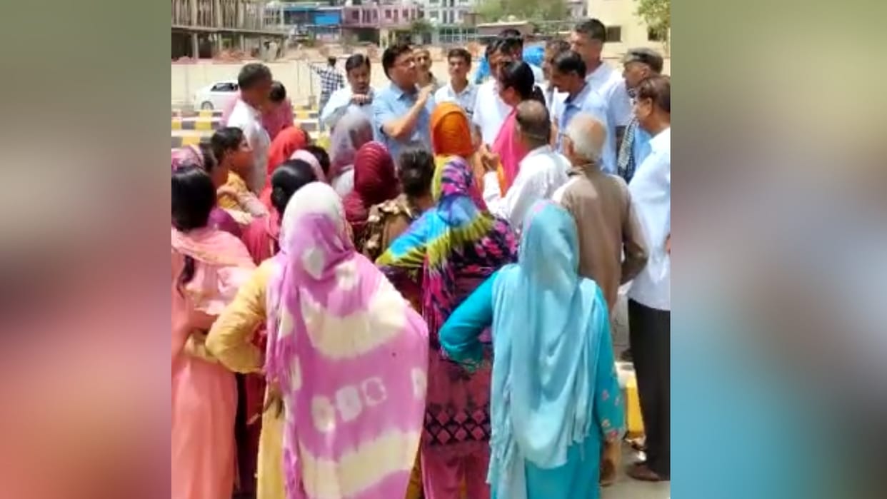 village protest on kiratpur nerchowk four lane at bloh toll plaza