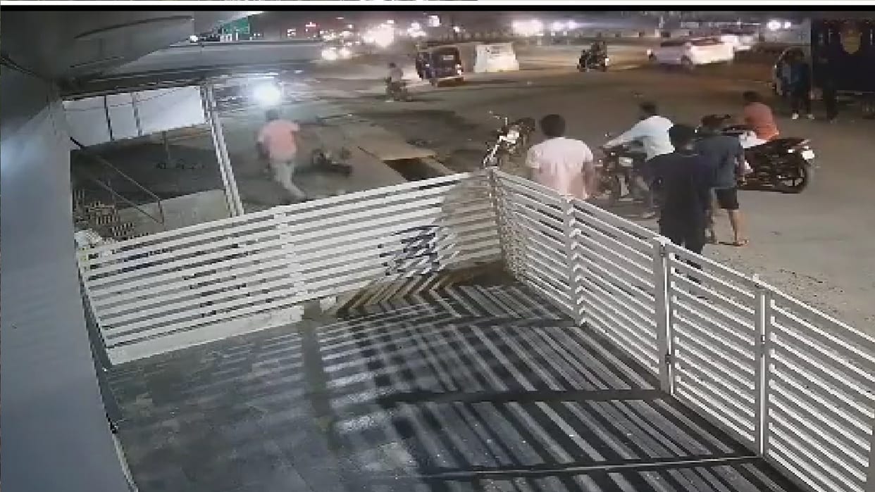 miscreants thrashed the young man in raipur CG for money transaction dispute