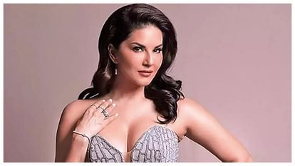 Sunny Leone Ki Gand Kaise Mari Porn - Sunny Leone Becomes The First Bollywood Star To Have Her Very Own Ai Avatar  Husband Daniel Weber Supported Her - Entertainment News: Amar Ujala - Sunny  Leone:à¤¸à¤¨à¥€ à¤²à¤¿à¤¯à¥‹à¤¨à¥€ à¤¨à¥‡ à¤²à¥‰à¤¨à¥à¤š à¤•à¤¿à¤¯à¤¾ à¤…à¤ªà¤¨à¤¾