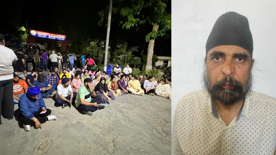 Sarvjeet Bakshi arrested again at the jail gate in Bareilly