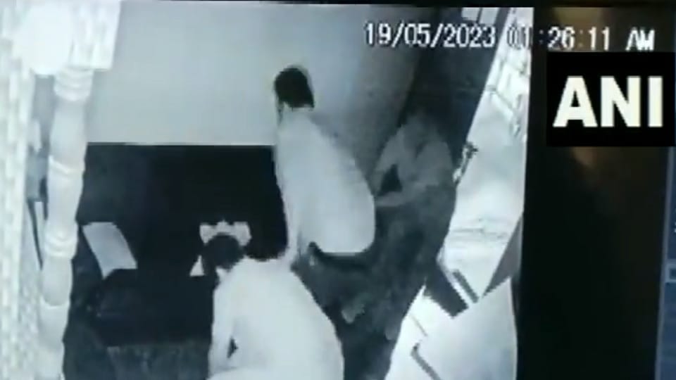 Two men beat up guard over parking in Noida Sector 70