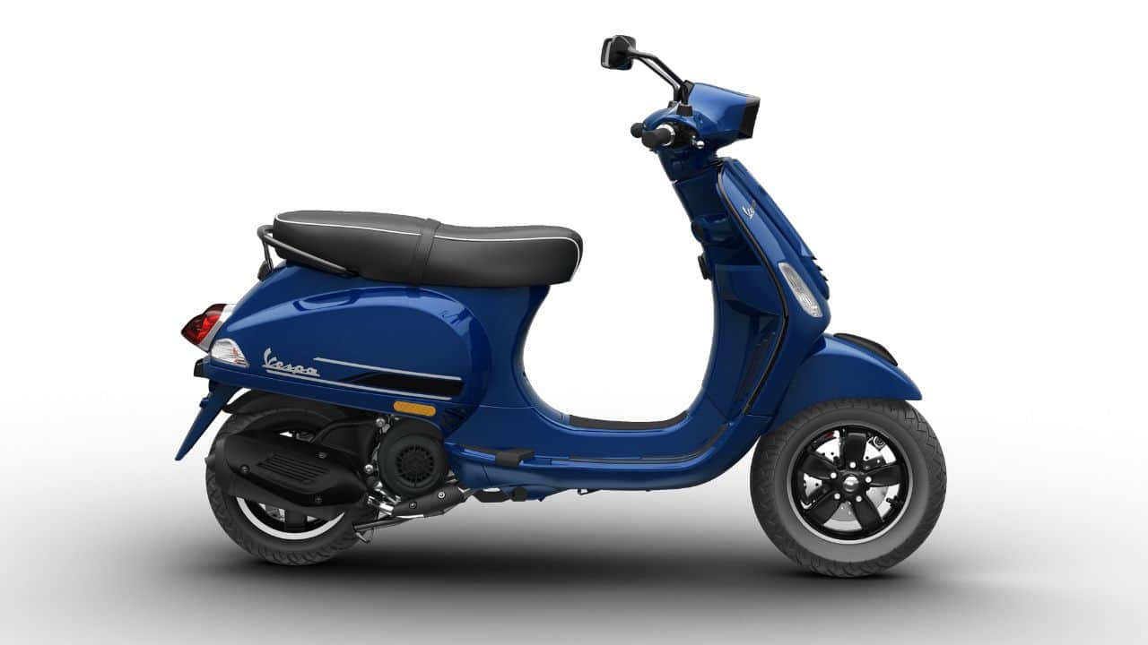 piaggio vespa launch 125 and 150 with dual color options in india, know price and features