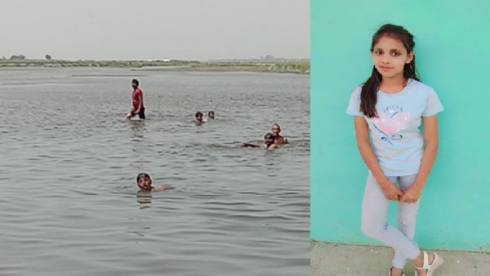 teenager came to bathe at Yamuna Ghat in Sonipat drowned while saving her brother