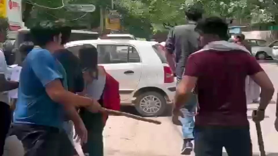 Delhi : Video of beating of Aurobindo College student goes viral