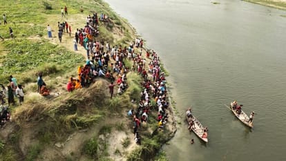 Bihar: Husband and wife died by jumping into the river, a daughter was born seven days ago