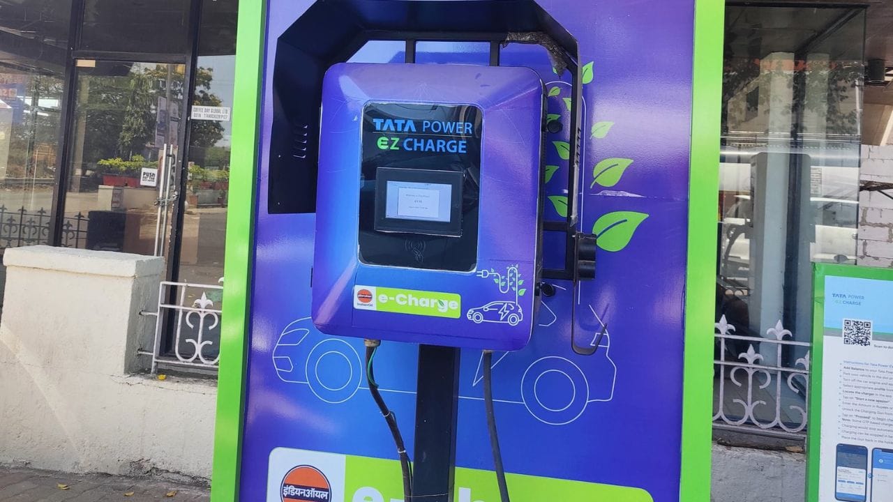 Tata Power and Ayodhya Development Authority partners to install EV charging stations in Ayodhya