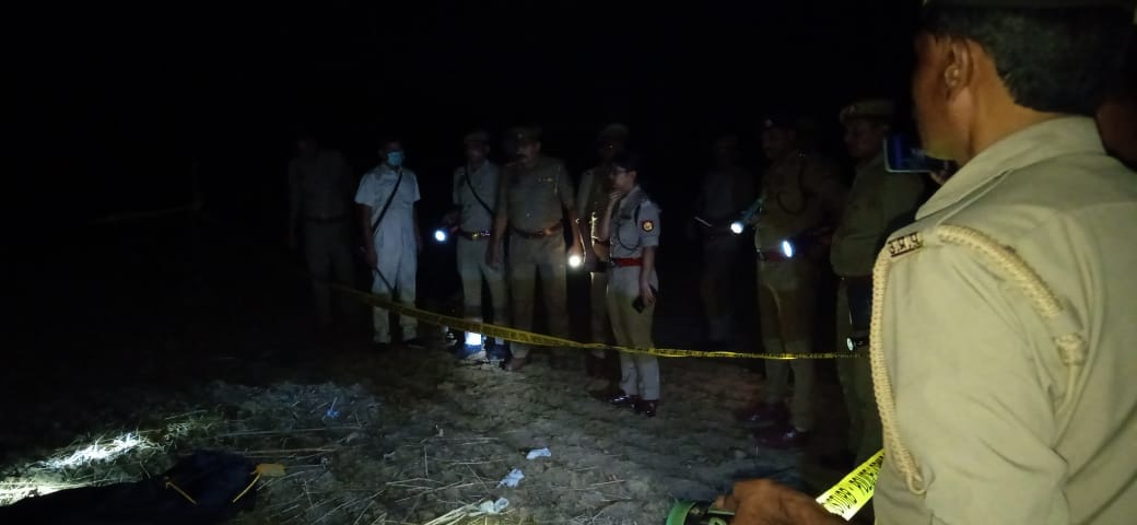 half burnt body of youth found in the field, fearing the use of chemical, came out after saying that