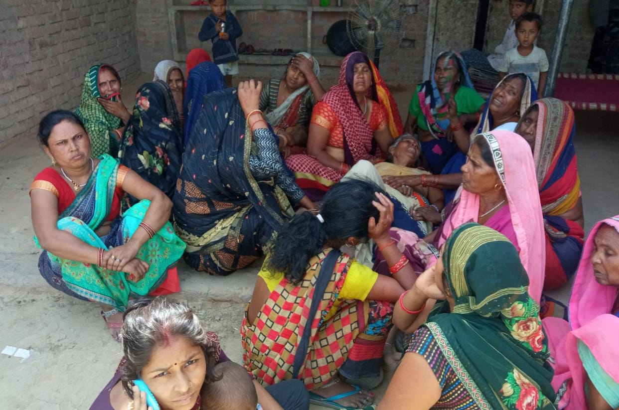 body of a pharmacy student was found hanging from a tree, villagers had beaten up, police engaged in investiga