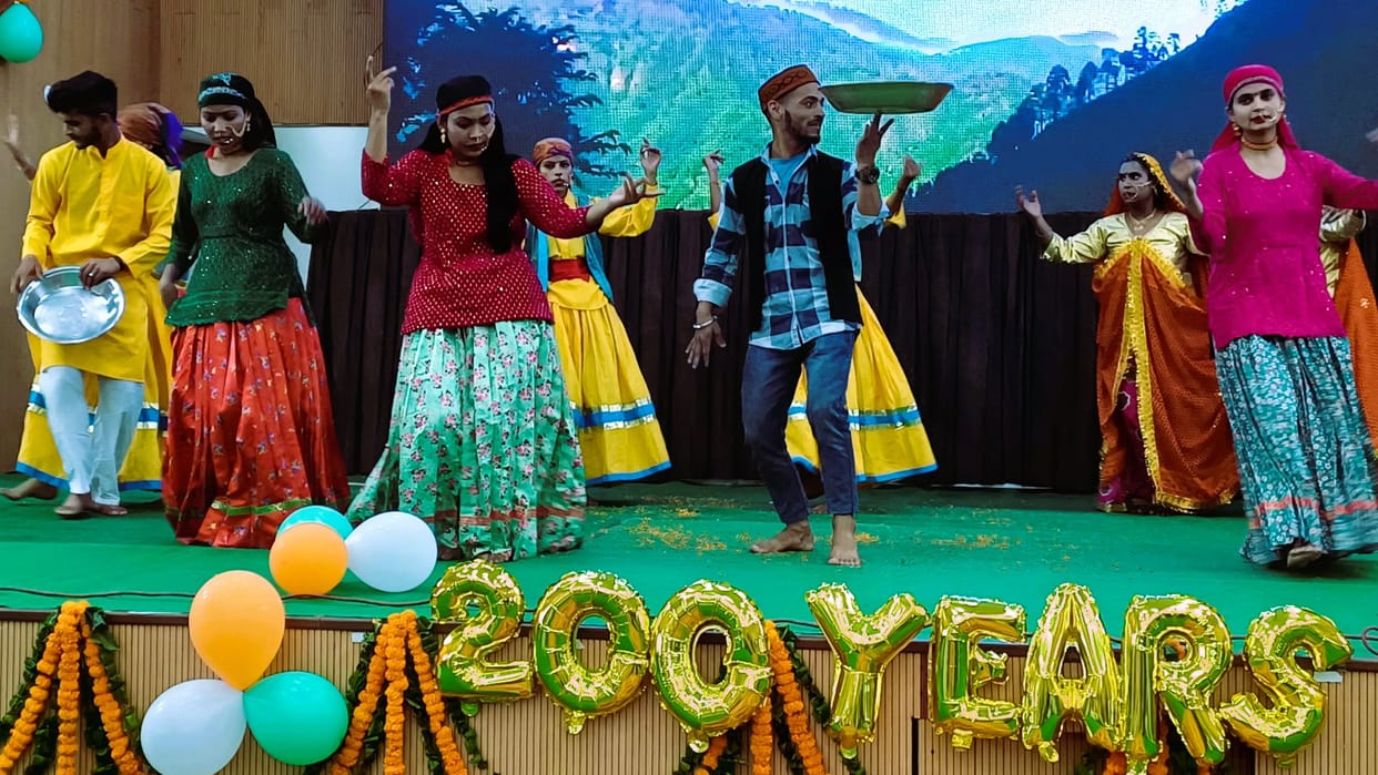 Mussoorie completes two hundred years of establishment residents celebrated Dehradun Uttarakhand news in hindi