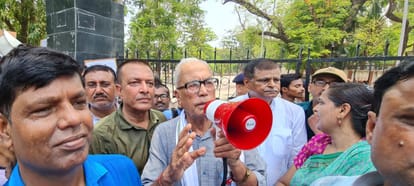 Opposition to the new teacher manual in Bihar, teachers union protested on the road, BPSC, teacher recruitment