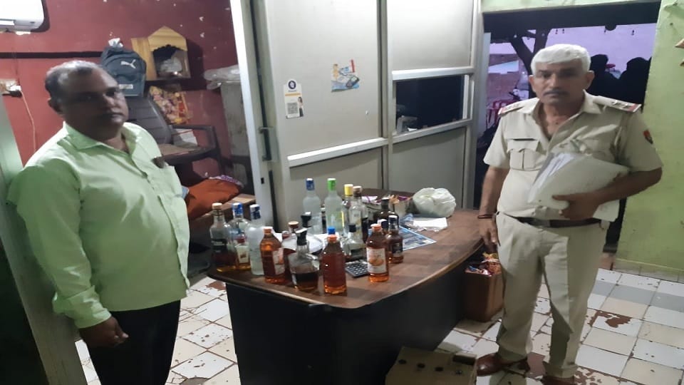 CM Flying raids on illegal liquor hotel in Kosli of Rewari