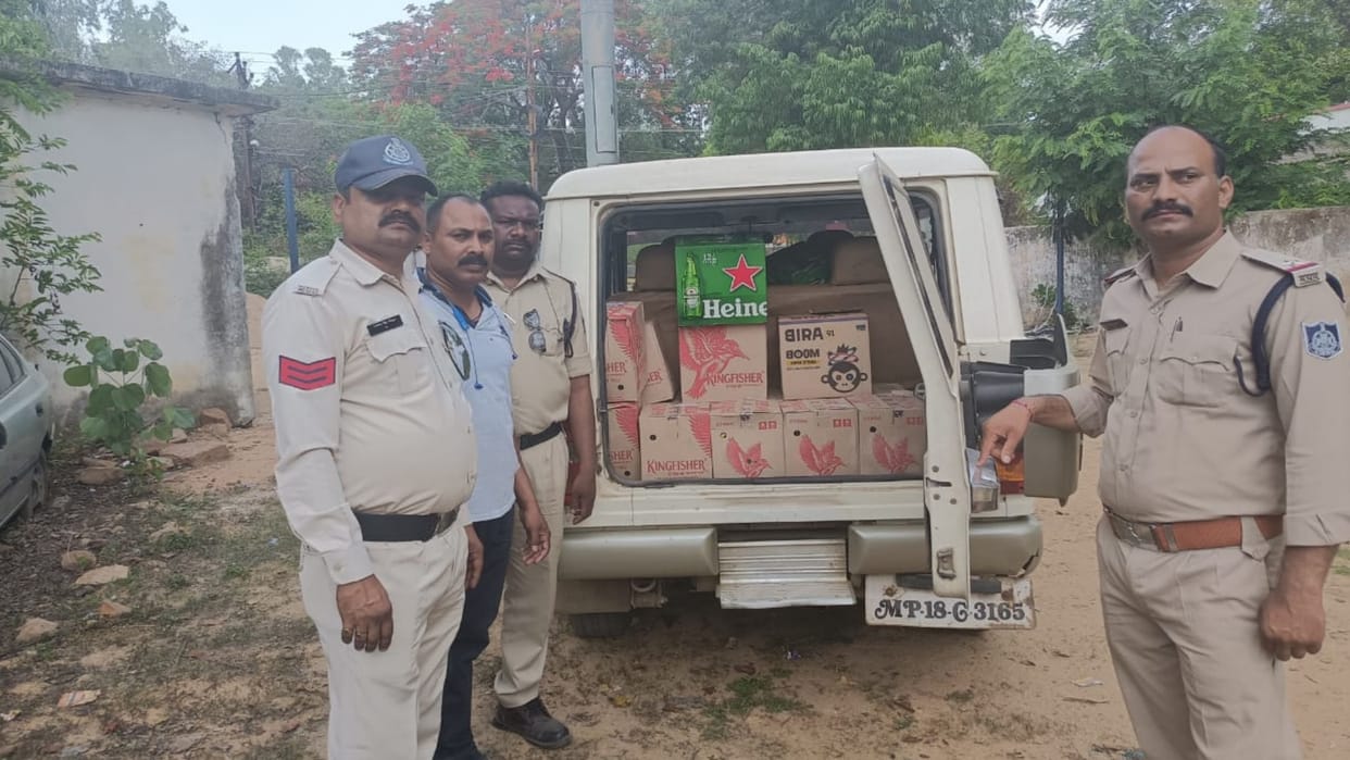 Shahdol Crime Mashruka worth four and a half lakh seized along with liquor worth thousands of rupees
