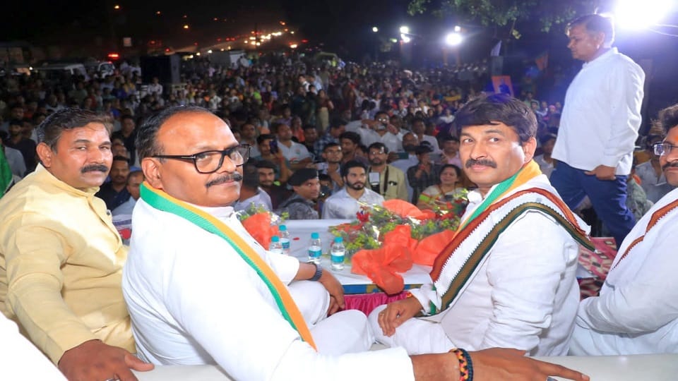 UP Deputy Chief Minister Brajesh Pathak called Kejriwal a joker and a cheater
