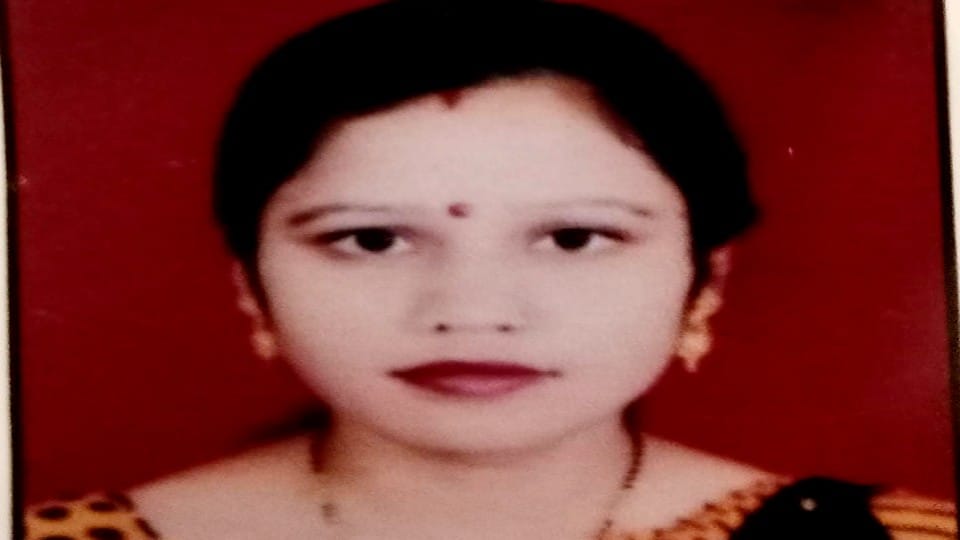 Dead body of doctor wife found in a closed room in Pilibhit