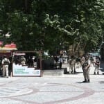 श्रीनगर में सुरक्षा व्यवस्था कड़ी कर दी गई है।