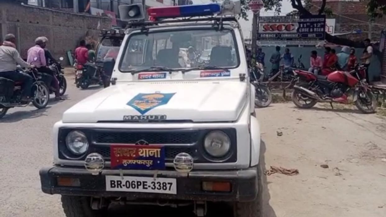 Bike riding criminals shot a man after entering his house in Muzaffarpur