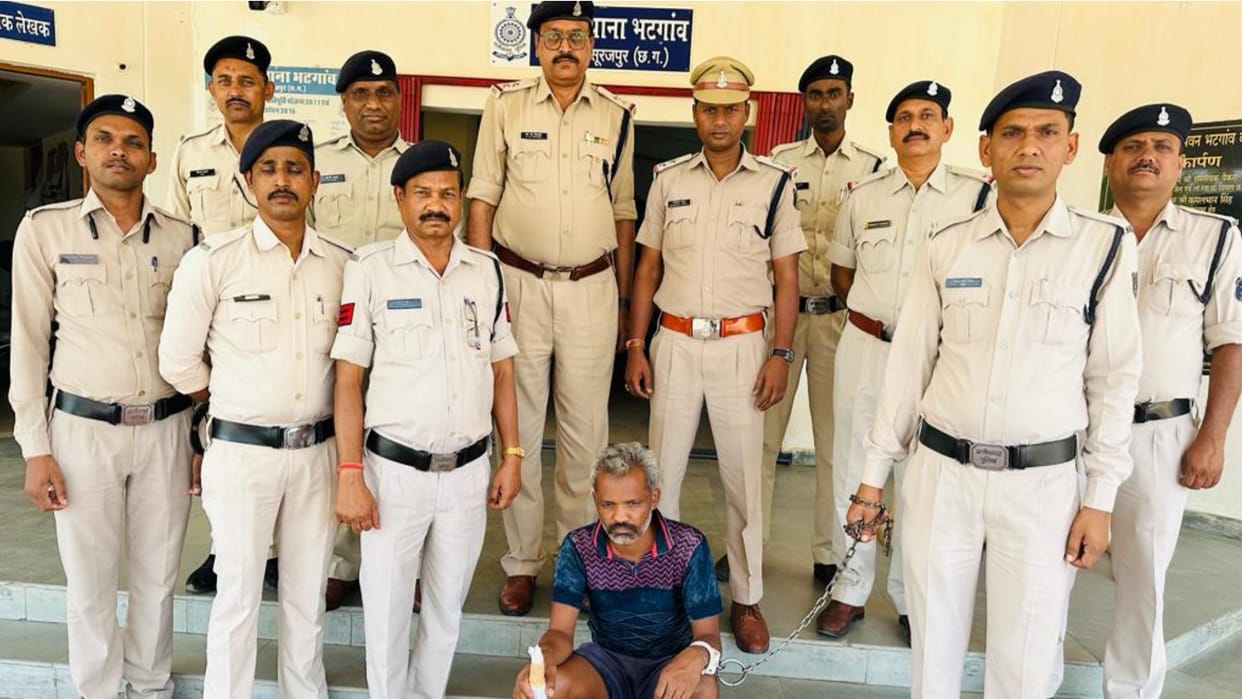 Son killed his father after scolding him in surajpur