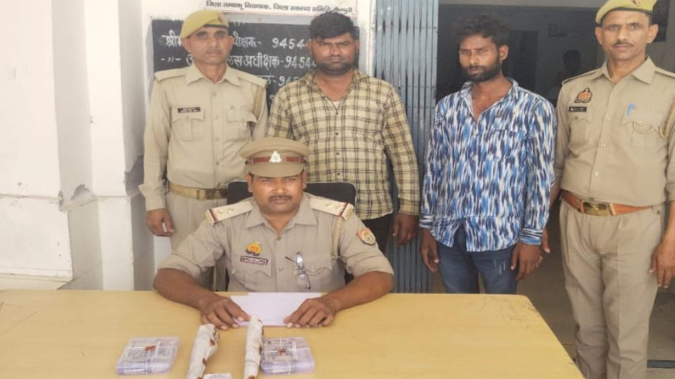 Police arrested two vicious thieves during an encounter in Mainpuri