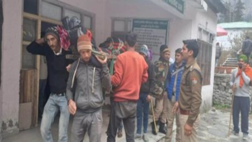 Hemkund Sahib Yatra 2023 Punjab Pilgrims death during coming to Ghangaria