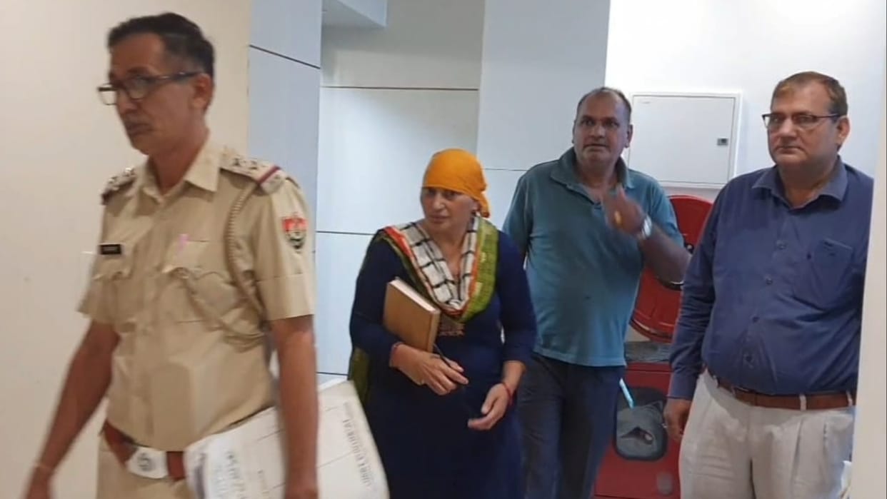 Youth commits suicide by shooting himself in hotel in Rohtak
