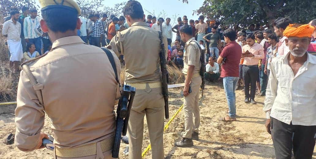 young man shot himself on the chest, the bloodied body was found in the field, he was cheated in the love affa