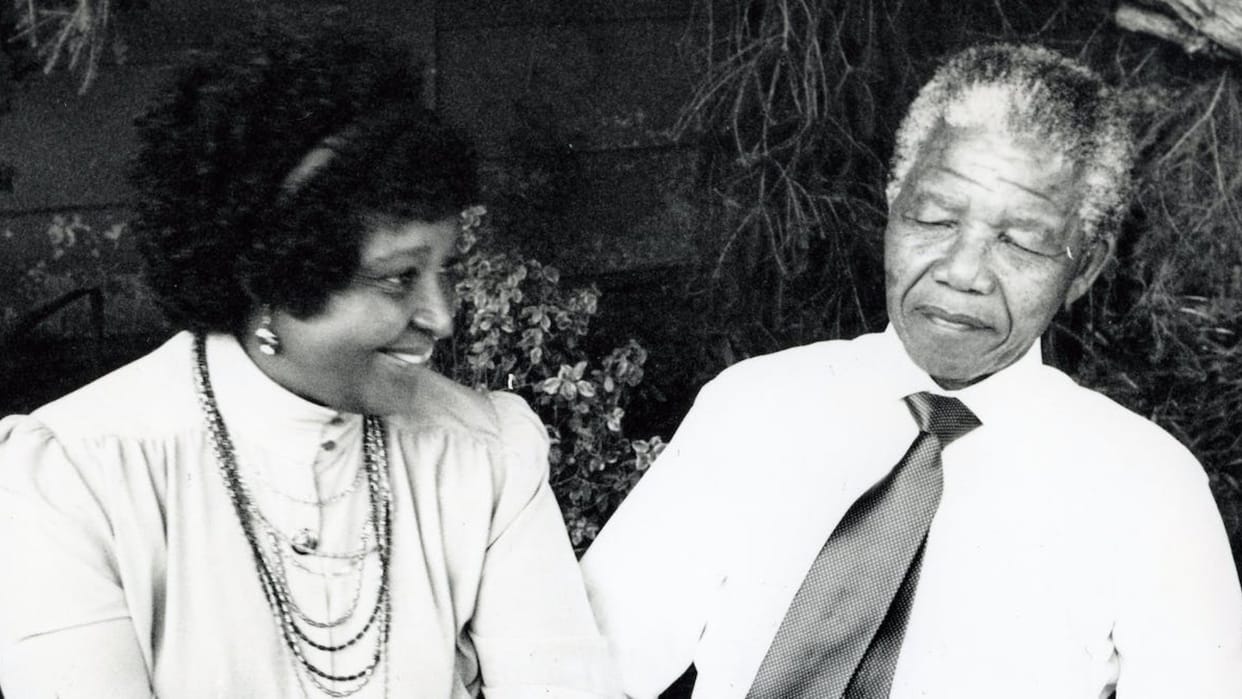 new book on Nelson Mandela and Winnie Portrait historical love story about their personal lives